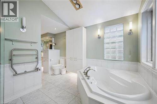 123 Lorraine Avenue, Kitchener, ON - Indoor Photo Showing Bathroom