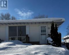 63 Frobel DR  Elliot Lake, ON P5A 3A4