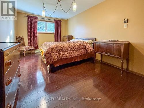 213 Rekela Street N, Timmins (Porcupine - West), ON - Indoor Photo Showing Bedroom