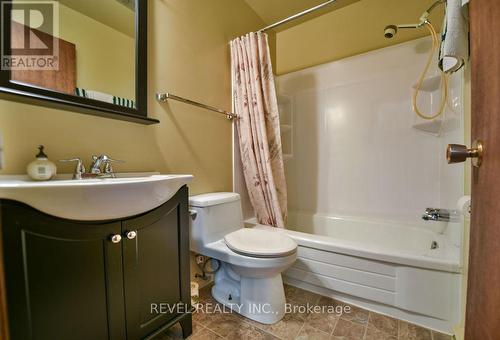 213 Rekela Street N, Timmins (Porcupine - West), ON - Indoor Photo Showing Bathroom