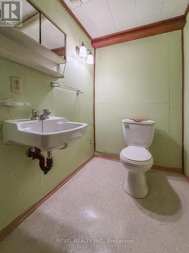 213 Rekela Street N, Timmins (Porcupine - West), ON - Indoor Photo Showing Bathroom