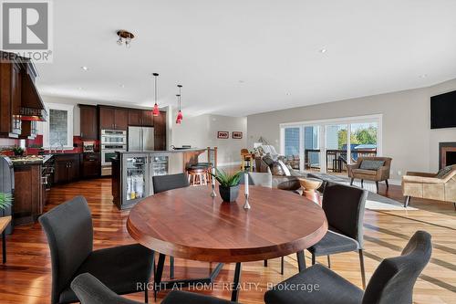 1641 Bearhill Road, Ottawa, ON - Indoor Photo Showing Dining Room