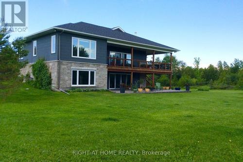 1641 Bearhill Road, Ottawa, ON - Outdoor