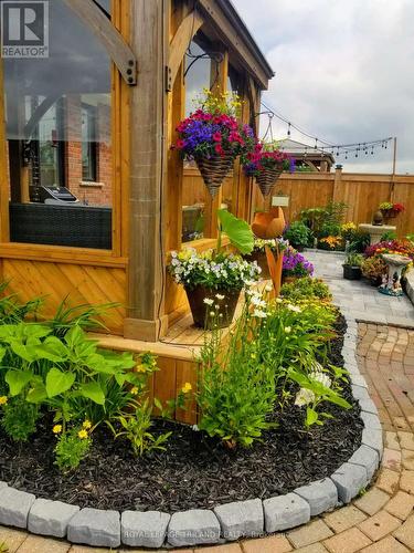 52 Charter Creek Court, St. Thomas, ON - Outdoor