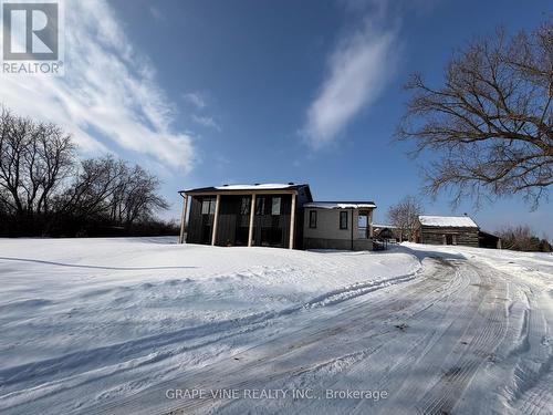 1671 County Rd 43 Road, North Grenville, ON - Outdoor