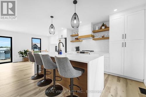 1671 County Rd 43 Road, North Grenville, ON - Indoor Photo Showing Dining Room