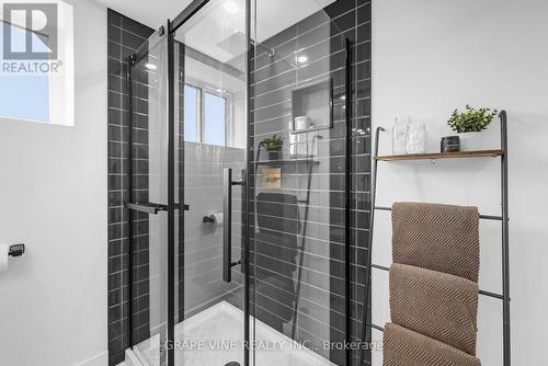 1671 County Rd 43 Road, North Grenville, ON - Indoor Photo Showing Bathroom