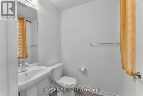 229 Vanilla Trail, Thorold (Rolling Meadows), ON - Indoor Photo Showing Bathroom