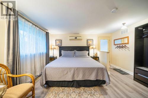90 Mary Street, Niagara-On-The-Lake (Town), ON - Indoor Photo Showing Bedroom