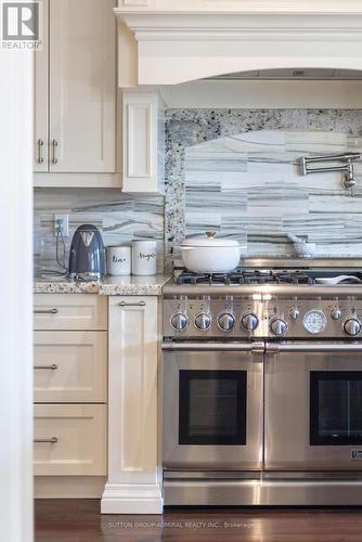 669 Bedford Park Avenue, Toronto, ON - Indoor Photo Showing Kitchen With Upgraded Kitchen