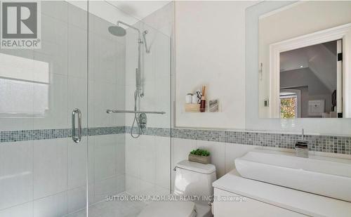 669 Bedford Park Avenue, Toronto, ON - Indoor Photo Showing Bathroom
