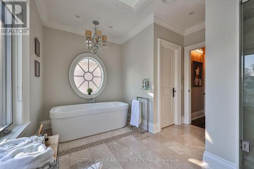 669 Bedford Park Avenue, Toronto, ON - Indoor Photo Showing Bathroom