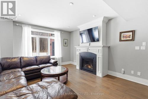 4199 Hwy 2 Highway, Clarington, ON - Indoor Photo Showing Living Room With Fireplace