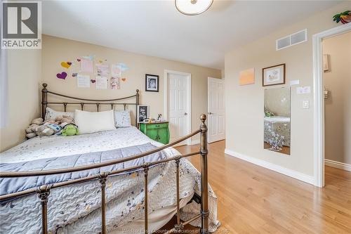 12337 Candlewood Drive, Tecumseh, ON - Indoor Photo Showing Bedroom