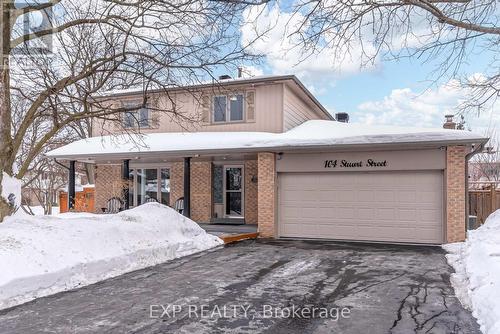 104 Stuart Street, Whitchurch-Stouffville, ON - Outdoor
