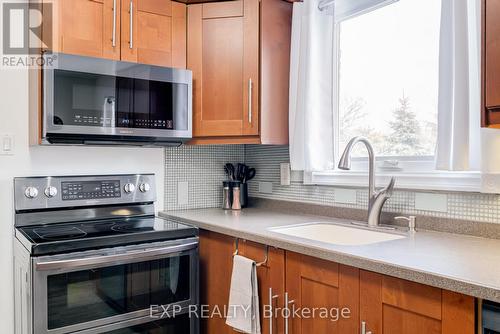 104 Stuart Street, Whitchurch-Stouffville, ON - Indoor Photo Showing Kitchen