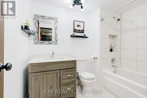 104 Stuart Street, Whitchurch-Stouffville, ON - Indoor Photo Showing Bathroom