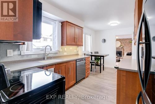 104 Stuart Street, Whitchurch-Stouffville, ON - Indoor Photo Showing Kitchen