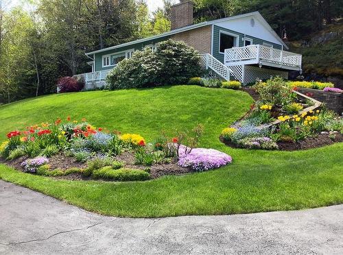 5442 Highway 2, Grand Lake, NS 