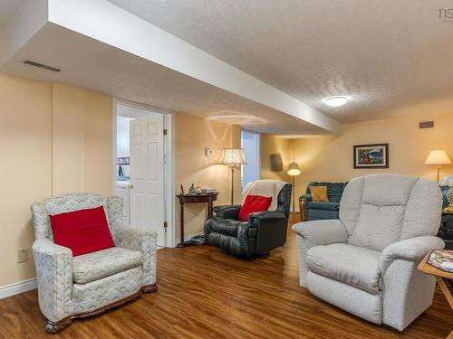 5442 Highway 2, Grand Lake, NS 