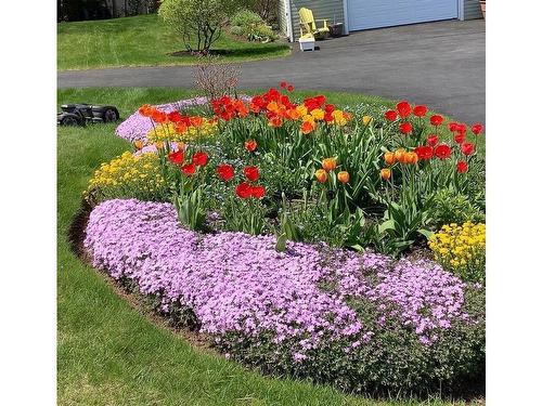 5442 Highway 2, Grand Lake, NS 