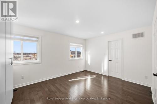 5836 Terrapark Trail, Mississauga, ON - Indoor Photo Showing Other Room