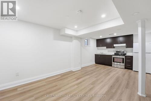 16 Stalbridge Avenue, Brampton, ON - Indoor Photo Showing Kitchen