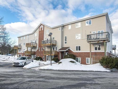 104 158 Farnham Gate Road  Halifax, NS B3K 4X8