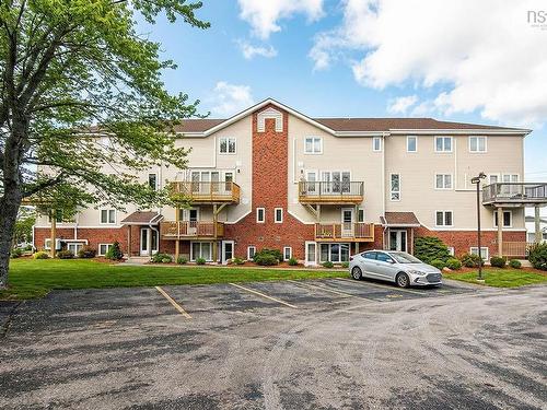 104 158 Farnham Gate Road, Halifax, NS 