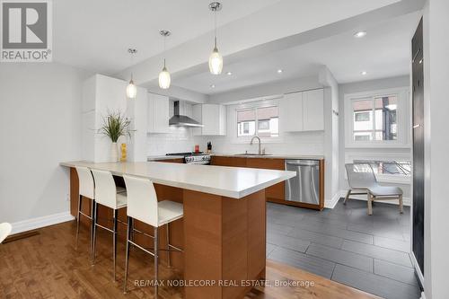 52 - 1080 Walden Circle, Mississauga, ON - Indoor Photo Showing Kitchen With Upgraded Kitchen