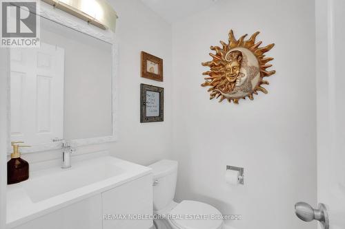 52 - 1080 Walden Circle, Mississauga, ON - Indoor Photo Showing Bathroom