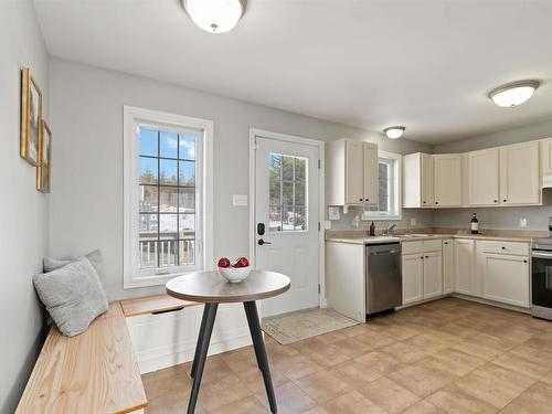 17 Harbourview Inn Loop, Salmon River Bridge, NS 