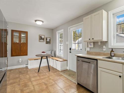 17 Harbourview Inn Loop, Salmon River Bridge, NS 