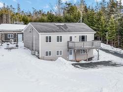 17 Harbourview Inn Loop  Salmon River Bridge, NS B0J 1P0