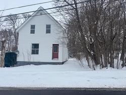 54 Church Street  Springhill, NS B0M 1X0