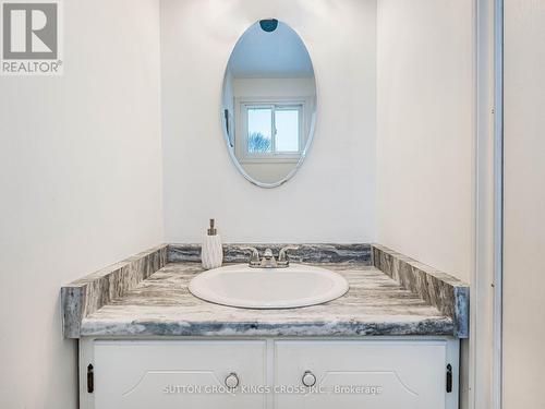 11 Bellefield Crescent, Wellington North, ON - Indoor Photo Showing Bathroom