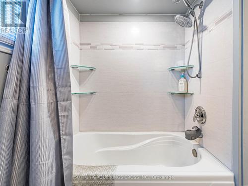 11 Bellefield Crescent, Wellington North, ON - Indoor Photo Showing Bathroom