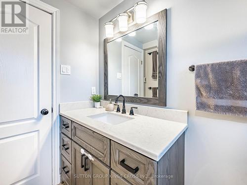 11 Bellefield Crescent, Wellington North, ON - Indoor Photo Showing Bathroom