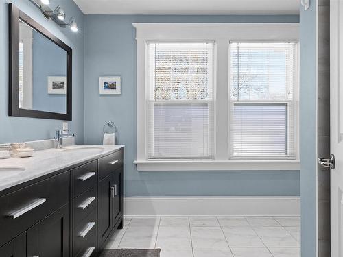 1588 Chestnut Street, Halifax, NS 