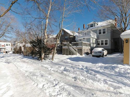 1588 Chestnut Street, Halifax, NS 