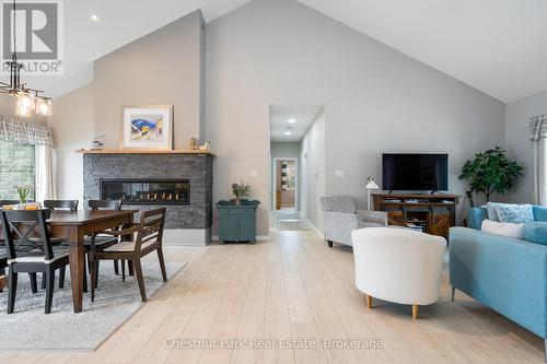 28 Boyd Crescent, Oro-Medonte (Moonstone), ON - Indoor With Fireplace