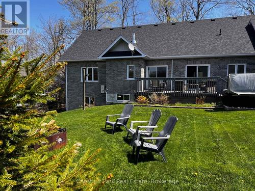 28 Boyd Crescent, Oro-Medonte (Moonstone), ON - Outdoor With Deck Patio Veranda