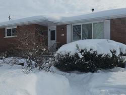 158 Kensington Drive  Thunder Bay, ON P7C 2A3