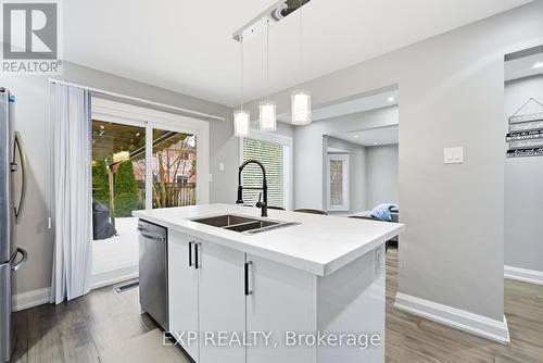 41 Keefer Road, Thorold, ON - Indoor Photo Showing Kitchen With Double Sink