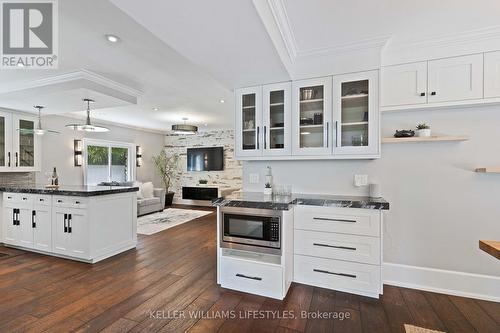 515 Jarvis Street, London South (South C), ON - Indoor Photo Showing Kitchen With Upgraded Kitchen