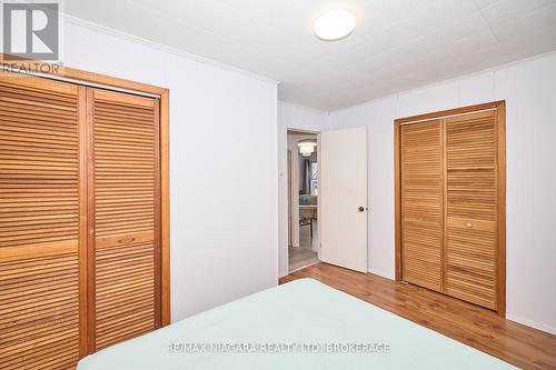 60 Dunkirk Road, Welland (Lincoln/Crowland), ON - Indoor Photo Showing Bedroom