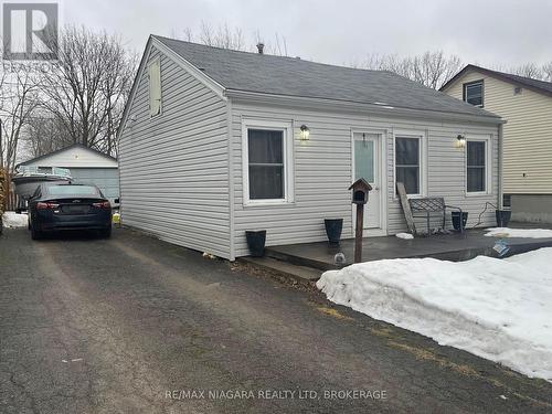 60 Dunkirk Road, Welland (Lincoln/Crowland), ON - Outdoor