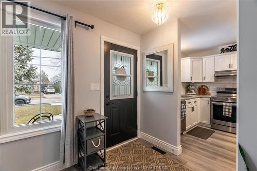 192 Woods Street, Chatham, ON - Indoor Photo Showing Kitchen