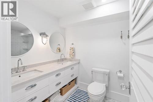 256 Pentilly Road, Tecumseh, ON - Indoor Photo Showing Bathroom