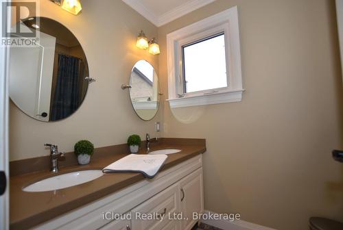 6539 Tripoli Terrace, Mississauga, ON - Indoor Photo Showing Bathroom